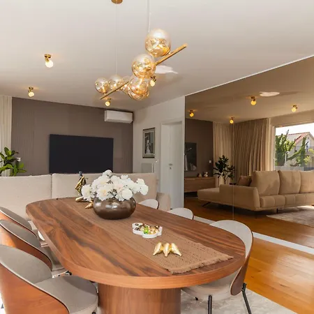 Apartment Pia By Belmont Realty *
